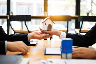 如何评估一个广场的状况？评估需关注哪些要点？