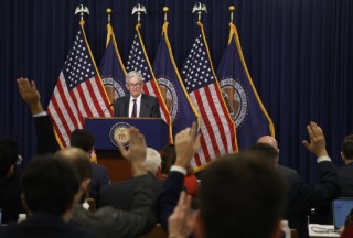 外盘头条：特朗普对美国参战与否含糊其辞 美联储再度维持利率不变 稳定币市值飙升至历史新高