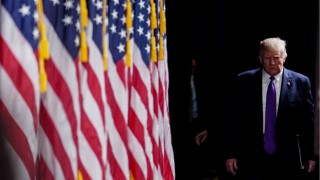 美方豁免智能手机等电子商品“对等关税”，明星科技分析师答一财：苹果和果链等是赢家