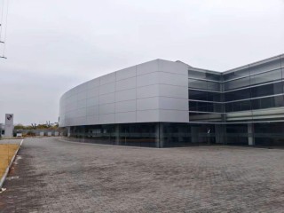 曾卖劳斯莱斯、保时捷等豪车，汽车销售巨头宝利德如今破产清算：杭州总部已人去楼空，义乌子公司贴上了封条