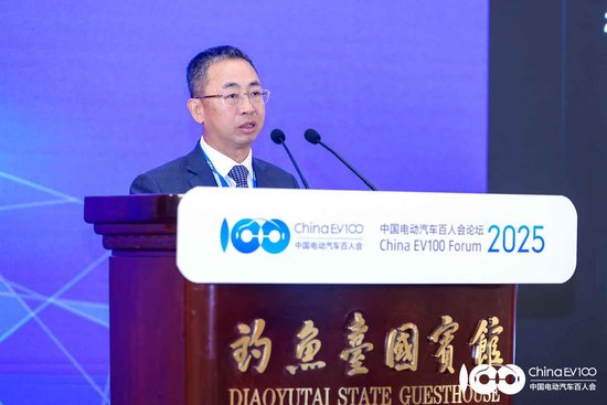 华为侯金龙:今年将发布30多款4C超充合作重卡车型 第1张 华为侯金龙:今年将发布30多款4C超充合作重卡车型 第1张