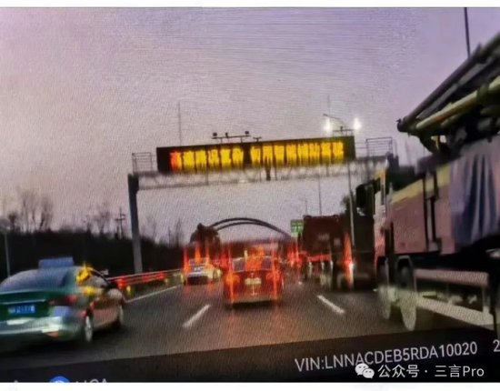 雷军停更4天,卢伟冰回应雷军近况 第1张 雷军停更4天,卢伟冰回应雷军近况 第1张