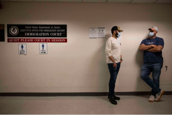 洛杉矶骚乱后,特朗普再发声:抗议活动中将不允许佩戴口罩 第2张 洛杉矶骚乱后,特朗普再发声:抗议活动中将不允许佩戴口罩 第2张