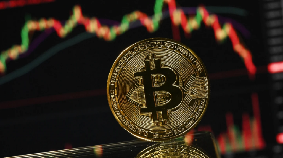 2月7日外盘头条:白宫考虑对房屋建筑商启动反垄断调查 比特币重返70000美元 苹果计划开放第三方语音AI助手 第3张 2月7日外盘头条:白宫考虑对房屋建筑商启动反垄断调查 比特币重返70000美元 苹果计划开放第三方语音AI助手 第3张