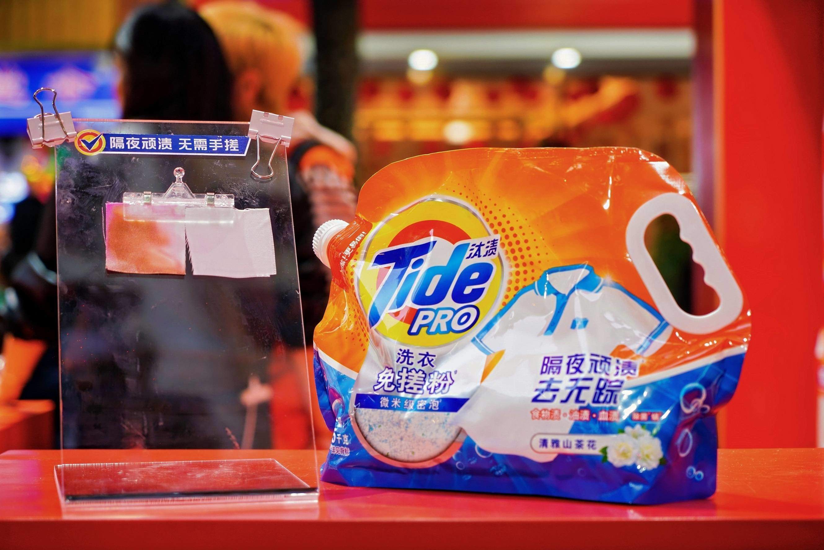 骏马迎春行花街,新汰渍再绽2026越秀西湖花市,净迎新年! 第3张 骏马迎春行花街,新汰渍再绽2026越秀西湖花市,净迎新年! 第3张